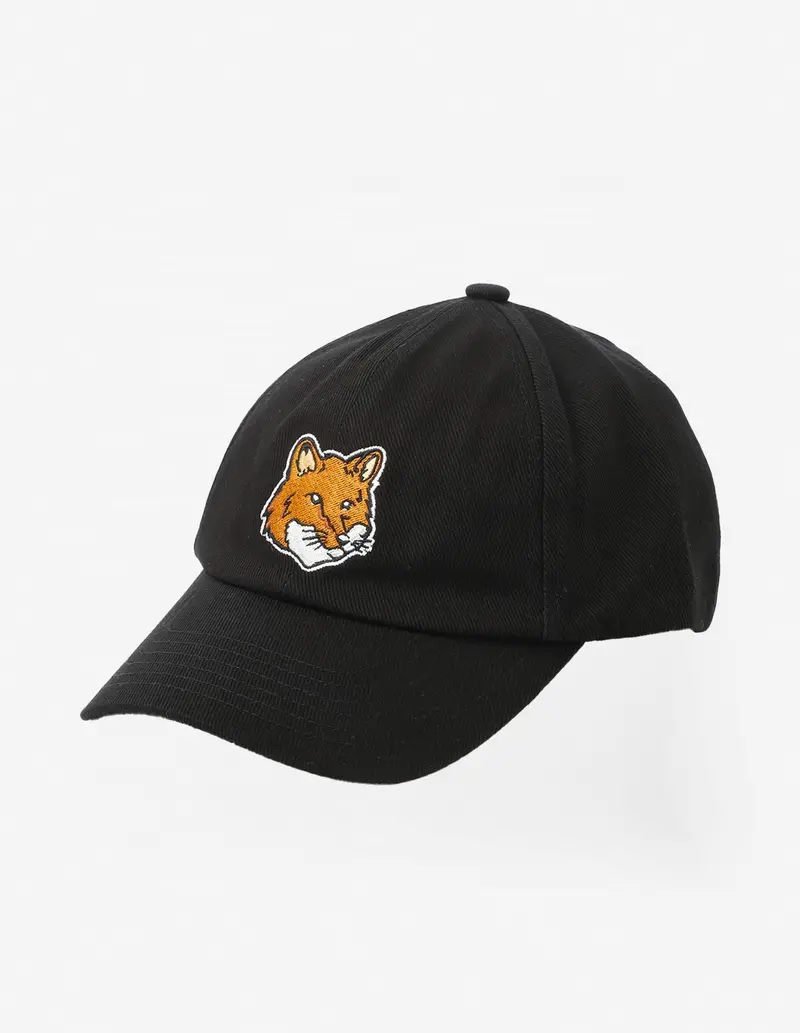 Black 6-Panel Cap Featuring Oversized Fox Head Stitching 1