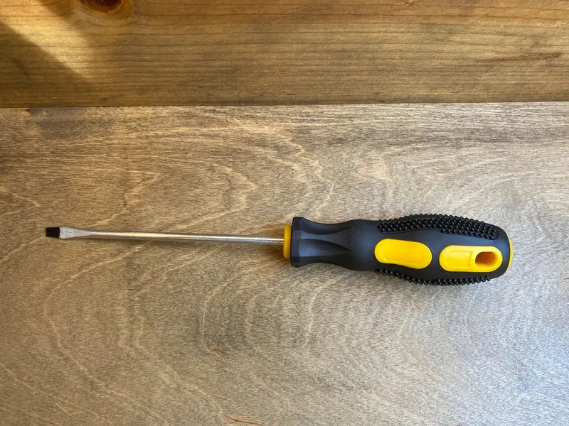 Tool Bench Magnetic Flathead Screwdriver – 3/16-Inch (5Mm) Tip 1