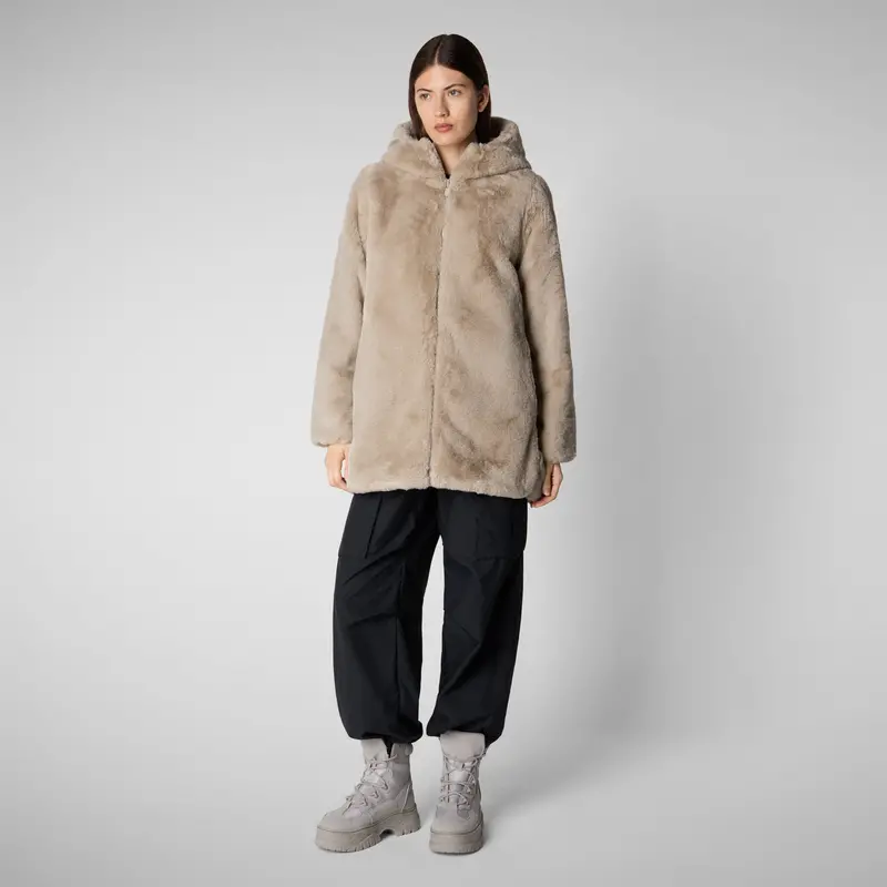 Women'S Rainy Beige Reversible Faux Fur Jacket – Bridget 1